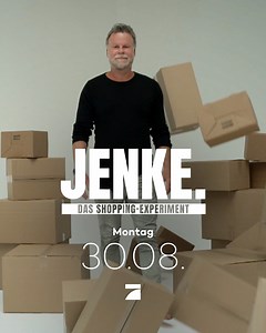 Für das Shopping-Experiment lässt Jenke seinen gesamten Besitz auszählen, katalogisieren und in einer Halle aufstellen. Anschließend verzichtet er auf all das: Er bekommt Shoppingverbot und lebt vier Wochen lang mit weniger als 100 Gegenständen! 👉 "JENKE. Das Shopping-Experiment: Macht Kaufen wirklich glücklich?" Montag, 20:15 Uhr, auf ProSieben. #JENKE Jenke ProSieben #JENKEPRO7 | ProSieben