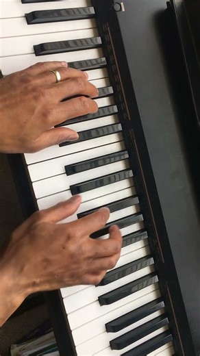 Play This Eb Minor Jazz Piano Lick (Piano Tutorial)