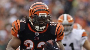 Former Longhorns, NFL RB Benson Dies in Motorcycle Accident