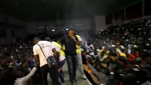 10K views · 1K reactions | Este foi o meu primeiro grande Show no Uíge, no ano de 2012. Vamos abarrotar novamente o Cine Ginásio e cantar bem alto as músicas de todos esses anos de estrada. Quero sentir novamente essa energia dos meus irmãos Bakongo no grande Show Kid MC 20 Anos de Carreira na província do bago vermelho. 15.06.2025 é a data  | Kid Mc Oficial | Facebook