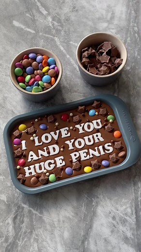 🫣🙈🍆✨🍫 #personalisedchocolate #ElectrifyTheMini #chocolateshop #trending #chocolateslab #viral #smarties #personalisedslab #giftidea #HowDoYouMist #trendingvideo #christmaspresent #personalisedgifts #funny #chocoholic
