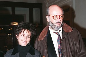 "On n'aurait pas dû le faire !" : pourquoi le couple de Bertrand Blier et Anouk Grinberg, la mère de son fils, s’est abîmé