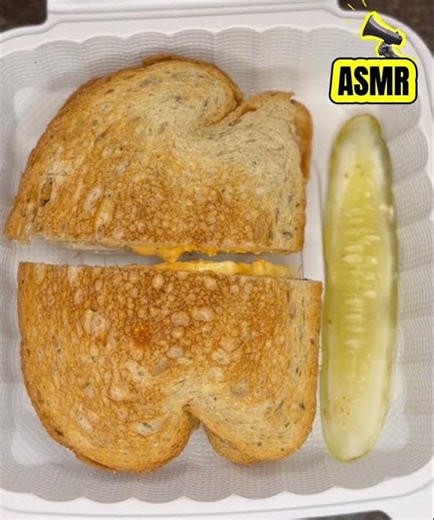 ASMR sounds on chicken sandwich #asmr #shorts #food #chicken #chickensandwich #sandwich #asmrsounds