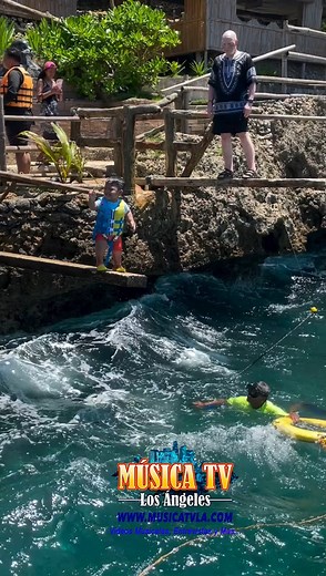 Llego el verano y en MUSICA TV LA te refresca con buenos videos !! Comparte y disfruta nuestra programación | MUSICA TVLA