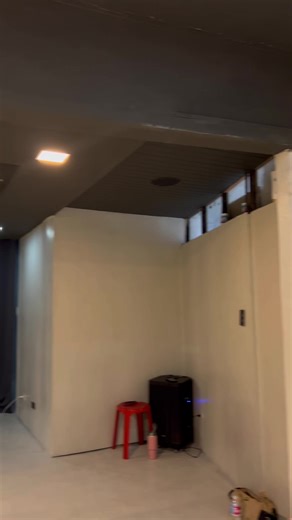 Experience First Class Dance Lessons at Oblique Studio