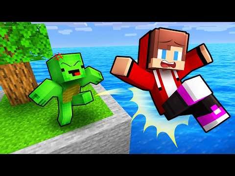 Mikey KICKED JJ OUT of the Chunk - Minecraft Maizen