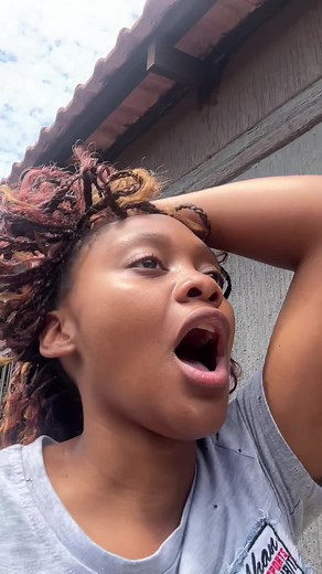 Nna guys angsazi 😔✋🏽my feet won’t work with my body😭😭😭😭everyday I fight for my life… I REALLY THOUGHT I ATLEAST HAD RHYTHM😭😭WHAT IS THIS????? I practiced this dance FOR SO LONG AND STILL????😭✋🏽ngiyehlise bozza yam #dancechallenge