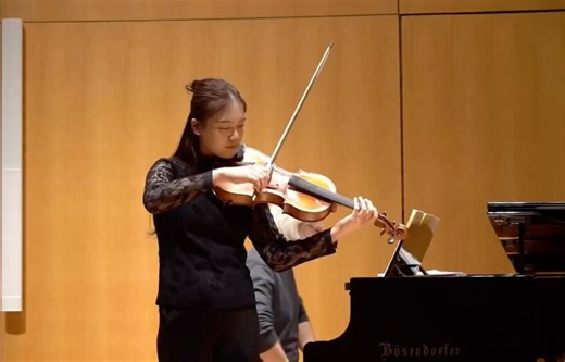Ting-Yu Ou | Tiffany on Instagram: "About today’s concert! Played half of my exam program🍀:))) here’s the Hoffmeister Viola Concerto in D major 1st movement cadenza #music #viola #hoffmeister #hoffmeisterviolaconcerto #performance"