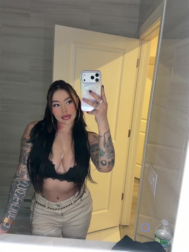 Fallingdevil (@hotfallingdevil_)’s videos with sonido original - usernam_492