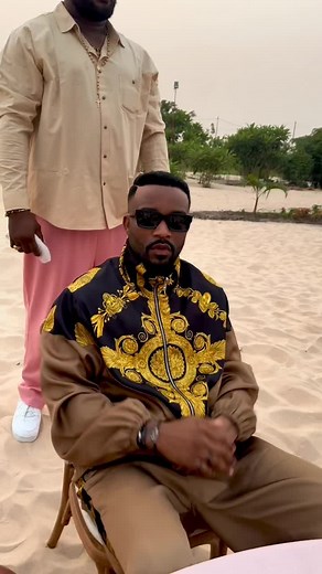 fallyipupa (@fally_ipupa01)’s videos with Nous2 - Fally Ipupa