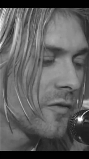 nirvana - the man who sold the world ( live on MTV unplugged, 1993 )