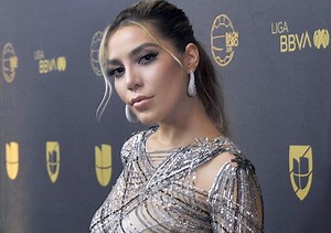 VIDEO: Frida Sofía de nuevo estalla contra su abuelo Enrique Guzmán y lo llama cerdo - La Opinión