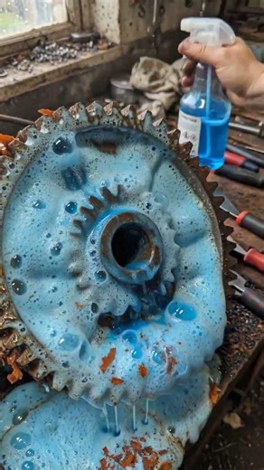 From Rust to Chrome – Engine Gear Restoration 🤯 #rustremoval #satisfyingvideos