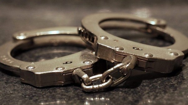 Man, teenager arrested in Floyd County assault investigation
