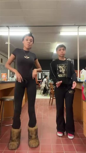 Dance Challenge: Twerk on the Floor!