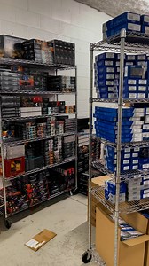 🚨DAPOL RESTOCK ALERT! A major Dapol delivery has just arrived – filled with premium OO and N scale stock. Whether you’re a seasoned enthusiast or a newbie to the model railway world, now’s the perfect time to expand your collection. From finely detailed locomotives to authentic carriages, Dapol’s precise engineering will bring your layout to life! Our pick of the delivery would be the A1 Flying Scotsman and the A4 Val. Mallard, both of which wont last long! Discover our full range of Dapol here