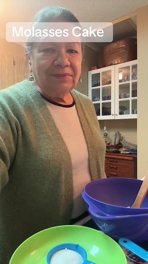 Easy Indigenous Molasses Cake Recipe