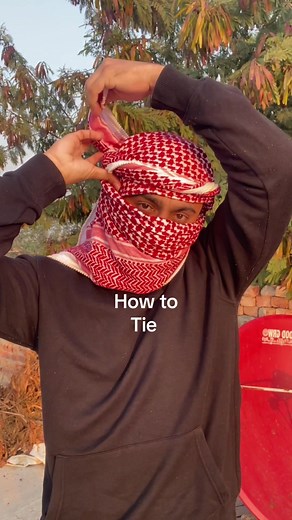 How to Tie a Headscarf: Stylish Tutorial