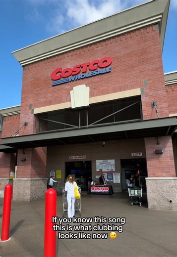 From bottle service to bulk buying… Anyone else outgrown the night club and upgraded to Costco’s warehouse club? You can catch us at Costco on a Friday night grabbing the essentials and stocking up on the #1 best-selling prenatal multivitamin, Essential Prenatal‡ 😉 ‡Based on net sales from industry data including Nielsen IQ and Stackline as of August 2025 and top 5 products. #costco #millennial