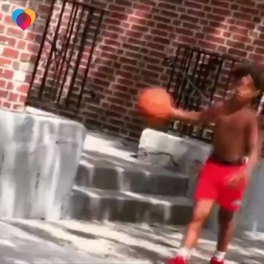 SELFLESS ACT: When this 10-year-old saw a kid playing basketball barefoot, he surprised him with the most generous gesture. (CBS/VIDEO) | News 4 WIVB Buffalo