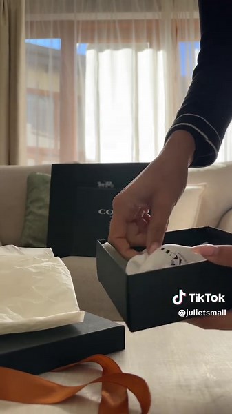 My new baby @Coach #viral #foryou #unboxing #asmr #newbag