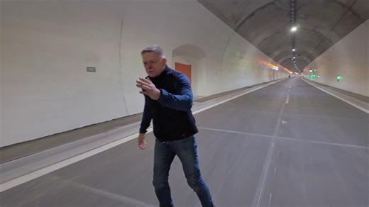 Robert Fico on Instagram: "NEUVERITEĽNÉ, ŽE AJ PRI OTVORENÍ TUNELA VIŠŇOVÉ EXISTUJÚ DVA SVETY Tí, čo nikdy nič pre tento projekt neurobili alebo mu bránili (Radičovej vláda 2010 – 2012), dnes nadávajú a očierňujú, verzus tí, čo vedia, čo znamená doručiť takýto projekt do úspešného konca, a dnes majú úsmev na tvári. Ja sa pridávam k tým, ktorí sa dnes budú usmievať, pretože Slovákom tunel Višňové zlepší život – a to je základná misia práce politika."