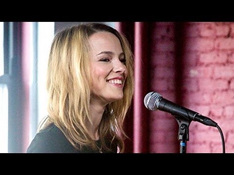 Bridgit Mendler - "Hurricane" LIVE at Billboard & Tastemakers Q&A