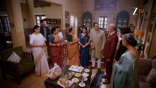 859K views · 33K reactions | Har mod par parivaar waale le rahe hain Jagadhatri ka imtihaan, kya use kabhi uske haq ka pyaar mil paayega? Dekhiye #Jagadhatri har roz, raat 10 baje, sirf #ZeeTV par. #Jagadhatri #Rekha #Ajji #Promo #AapkaApnaZeeTV #SonakshiBatra #JitenLalwani #YeshaHarsora #GeetaTyagi #SuhitaThatte | ZEE TV | Facebook