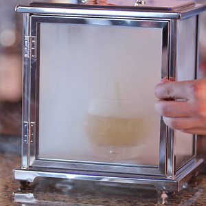 Onboard TUI Discovery 2, cocktails are smoking 😉 🍸 ⚗️ | Marella Cruises