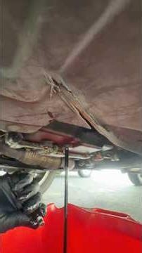 Cómo cambiar el aceite de la transmisión automática #automobile #automobile #mechanic #cartok