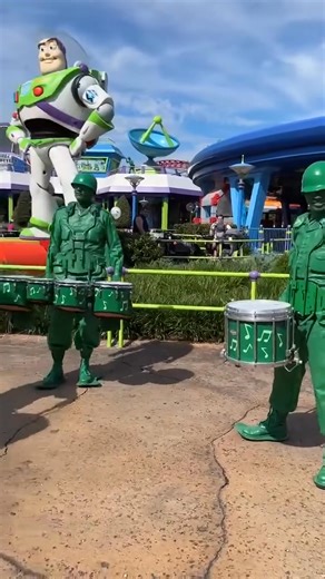 Here’s your wake up call from the Green Army Men! 😂 | Disney World Packages -Orlando Florida