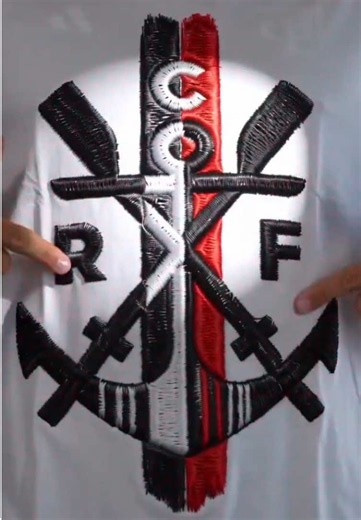 Camiseta Branca Flamengo Símbolo Âncora CRF, Estampa gráfica plana com efeito visual simulado de bordado para torcedores rubro-negros do Mengão! 🔴⚫#futebol #mengao #secarapido #crf #flamengo