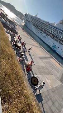 〜静寂を破る太鼓の鼓動🥁スターナビゲーター⛴️再び海へ🌊 #長崎港 #クルーズ船 #スターナビゲーター #松が枝岸壁 #西方小天鼓 #shorts