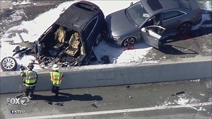 US agency eyes crash of Tesla with control system