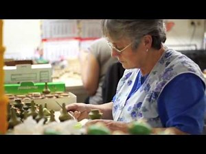 German Christmas Pyramids, Ornaments and Decoration from Erzgebirge – Traditional German Goods