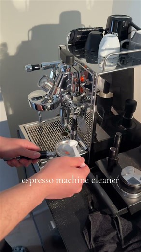 coffee bar maintenance ☕️🧑🏻‍🔧