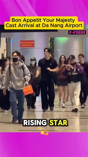 Yoona Lim and Lee Chae-Min arrives at Da Nang Airport and both are on their way to the reward vacation of Bon Appetit Your Majesty 🧑‍🍳👑cast. Both are greeted with loving fans.🥰🤗💕 #Yoona #yoonalim #LIMYOONA #LeeChaeMin #BonAppetitYourMajesty #kkraze K-Kraze Netflix #vietnam 📷: credit to the owner | K-Kraze