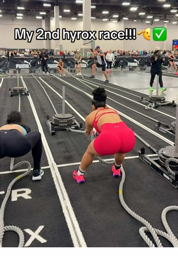 Hyrox # 2!! ✅ I wasn’t playing with y’all! 2026 = as many races as I can💪🏽✈️ Flew to Vegas for this race & @PUMA had the city on lock, elite vibes only😮‍💨 Race day shoes: Puma x HYROX Deviate Nitro Elite 4🏁🔥 Set: dfyne in Rosa Pink… had to match the best hyrox kicks perfectly 🫡💗 On to the next one. Who’s racing with me? 👀 #hyrox