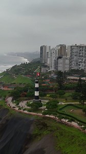 59 reactions | Faro de la Marina  ° ° °  @theperuchannel ⭐ Síguenos @limaentusojos • • • #visitplaces #travel #wonderfulplaces #beautifuldestinations #traveller #instatrip #LIMA #ilovetravel #beach #wonders #barranco #miraflores #vacation #nature #travellife #longexpo #travelblogger #instagood #passportready #escape #instatravel #discover_world #igtravel #adventurelife #travelmore #sunset #limaperu #mirafloreslima | Lima En Tus Ojos | Facebook