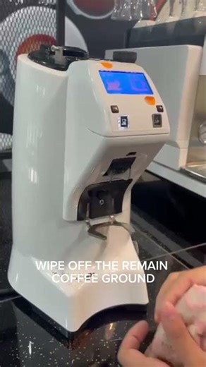 How To Clean Your Coffee Grinder☕