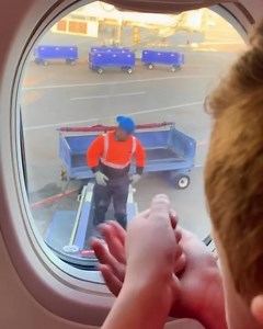 122K views · 4K reactions | Just two minutes of your time can make someone’s whole day ❤️ (via loriowen0/TT) | Overtime | Facebook