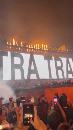 Videos de El Dany (@el_dany_11) con “Im Going to See Bad Bunny Tonight DtMF REMIX - Miss Angelina”