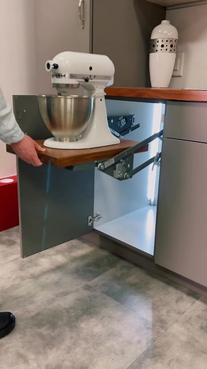 Clear your countertops with our fan-favorite product: The Heavy Duty Mixer Lift 👏🏻 #revashelf #fyp #demo #shop #kitchen #kitchenaid #musthaves #mix