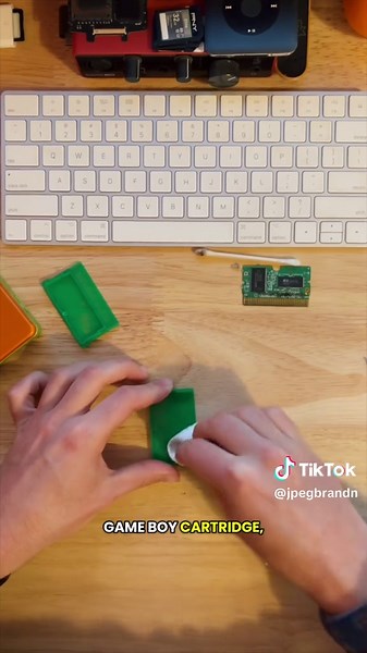 Reviving a Pokemon Leaf Green Cartridge on Game Boy