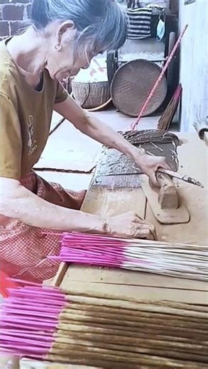 Manual process of making agarbatti