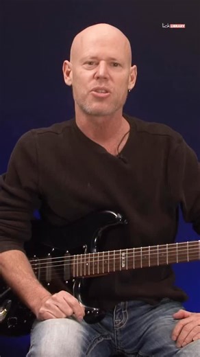 Learn the CAGED system with Lick Library 📚 🎸 #guitar #cagedsystem #howtoplayguitar #guitarlesson | LickLibrary