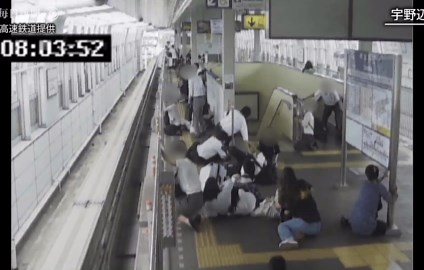 大阪北部地震：発生時の駅構内映像公開　大阪モノレール（提供）