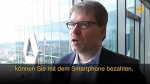 Das Smartphone wird zum Portemonnaie. Mobiles Bezahlen mit Google Pay macht´s möglich. Gleich hier klicken und testen: www.mobilesbezahlen.commerzbank.de | Commerzbank