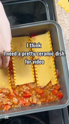 Meaty, Cheesy easy but tasty Lasagna. This is SO good — you need to try it.