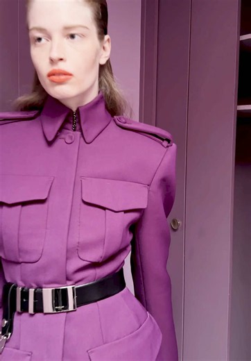 The only way to make an entrance! @Vivian Jenna Wilson stars in the Commander FW26-27 campaign by Miguel Castro Freitas #Mugler #MiguelCastroFreitas
